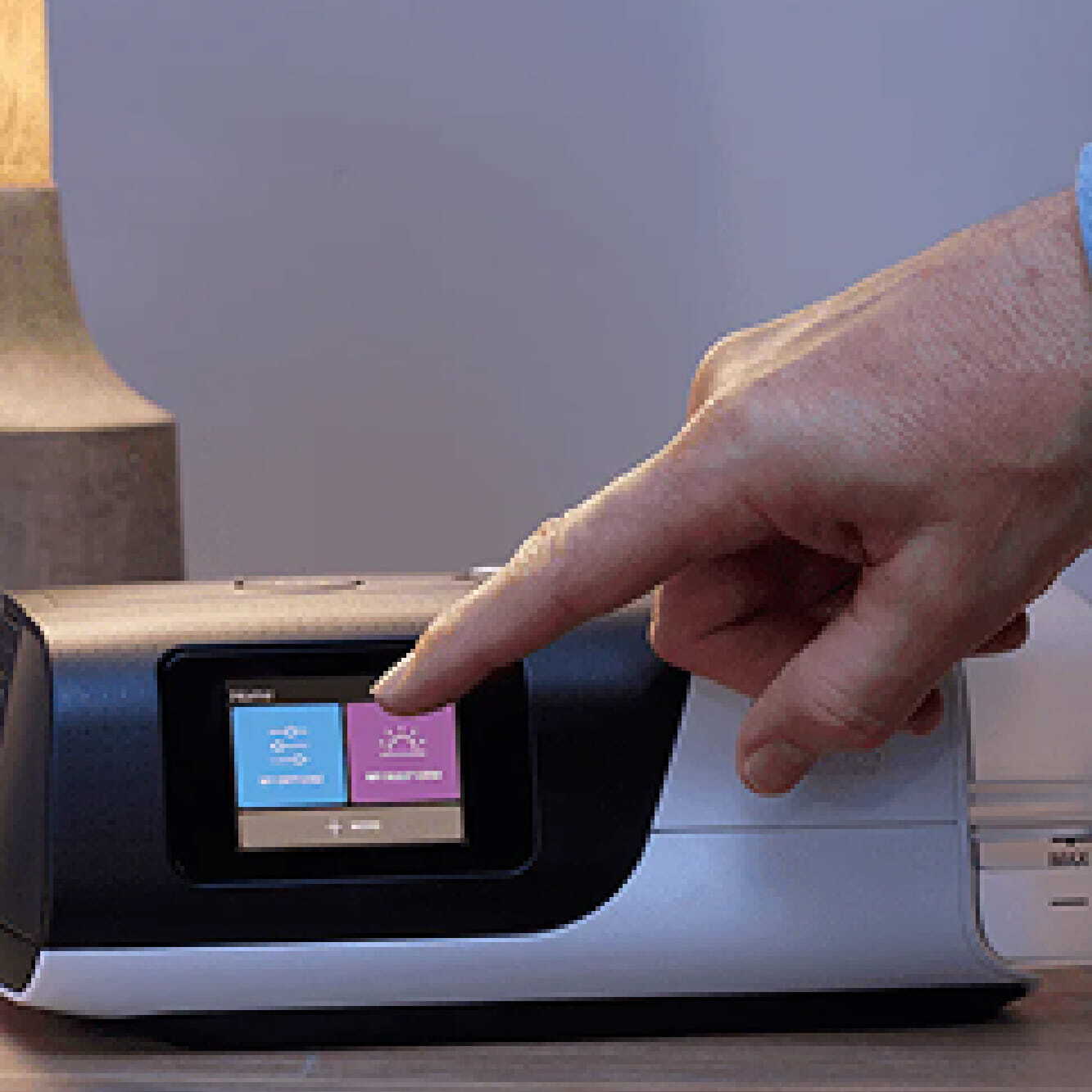 SERIES_320x320 easy to use touchscreen